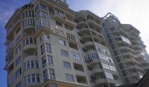 Дом в заселенном районе