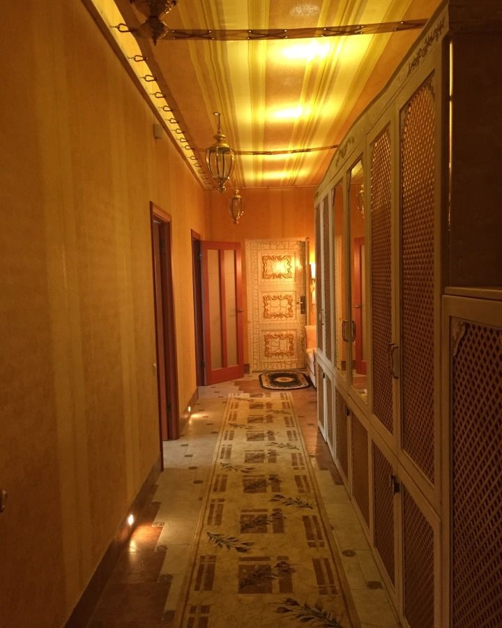 Просторный коридор