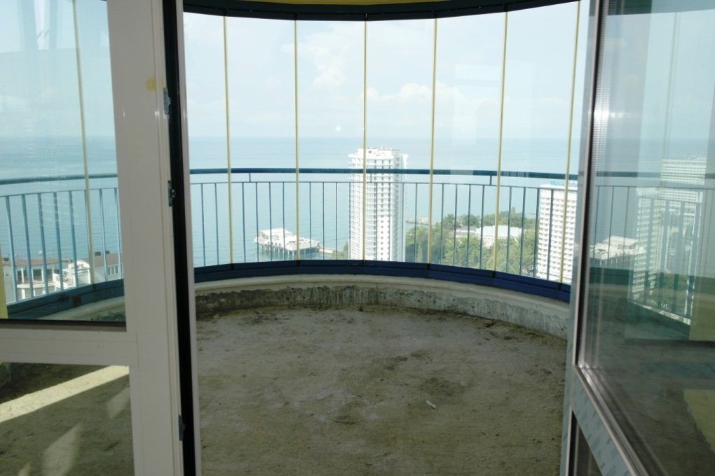 Балкон с видом на море
