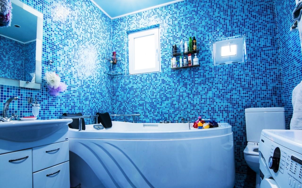 Ванная в синем цвете